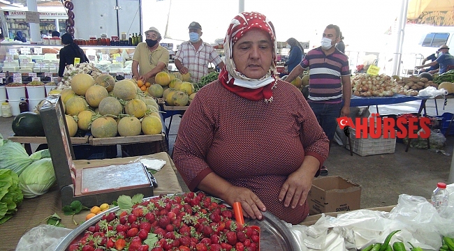 Yaşı küçük 2 kız pazarda 'tırnakçılık' yaparken yakalandı