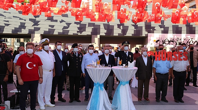 15 Temmuz sergisi 600 eserle Dokumapark'ta açıldı