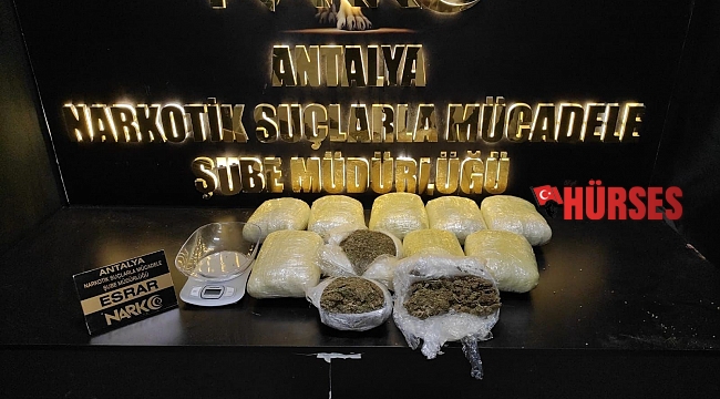 Antalya'da eve baskın yapan polis 12 kilo esrar ele geçirdi