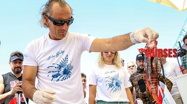 Antalya'da zıpkınla aslan balığı avı yarışması