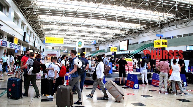 Antalya'ya 7 ayda 2 milyondan fazla turist geldi