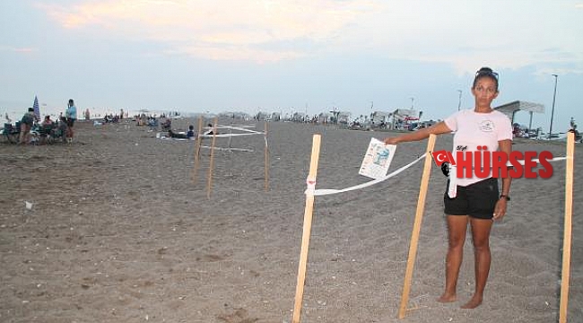 Caretta yuvasındaki koruma çıtalarını gölgelik yaptılar