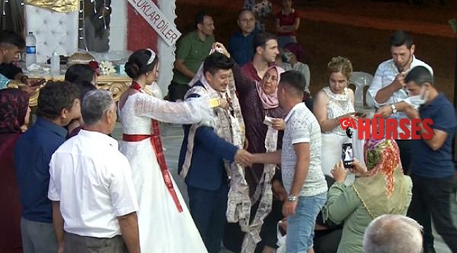 Damada '5 liradan 5 bin liralık takı' sürprizi