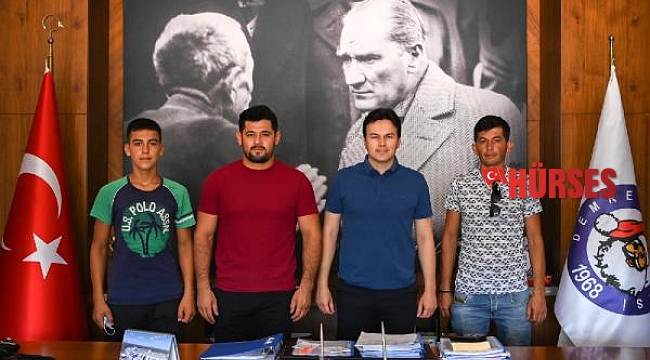 Demreli güreşçiler Kırkpınar'a uğurlandı