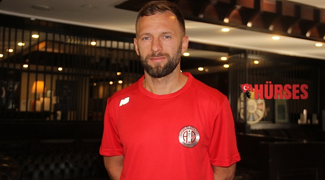 Hakan Özmert: "Antalyaspor forması altında futbolu bırakmak istiyorum"