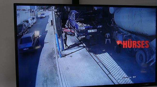 Otomobilin camından kurşun yağdırdı