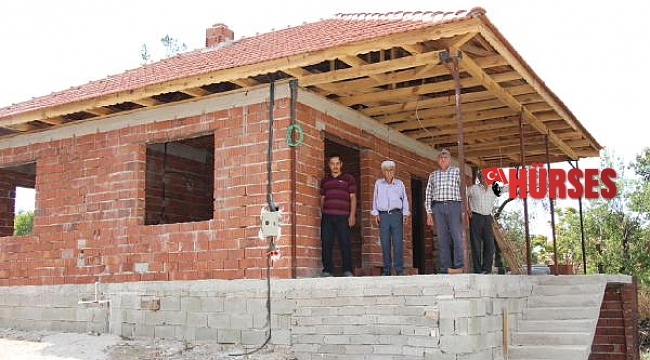 Yarım kalan ev inşaatı için yardım bekliyor