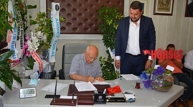 28 yıllık başkandan koltuğu devraldı
