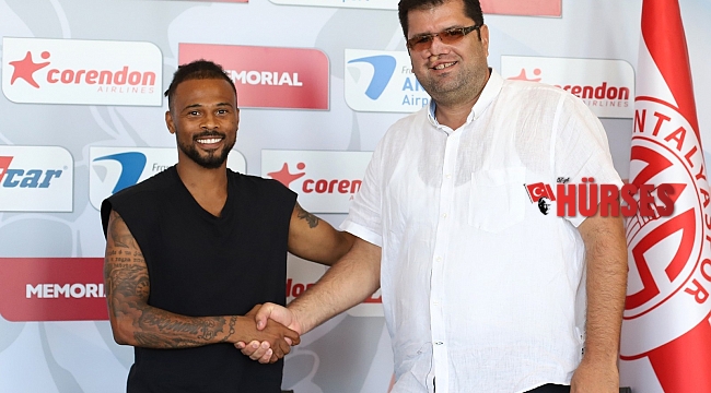 Antalyaspor, Fredy Ribeiro ile 3+1 yıllık sözleşme imzaladı