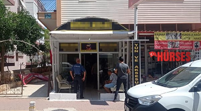 Barındığı emlakçı dükkanında ölü bulundu