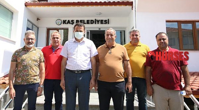Başkan Ulutaş'a kardeş şehir heyetinden ziyaret