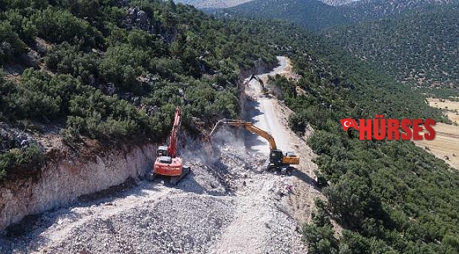Büyükşehir Korkuteli'de yolları güvenli hale getiriyor