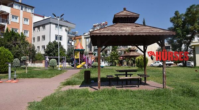 Çocuk parkında pitbulların saldırısında yaralandı