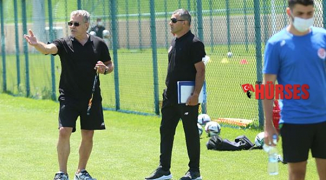 Ersun Yanal, deneyimlerini paylaştı