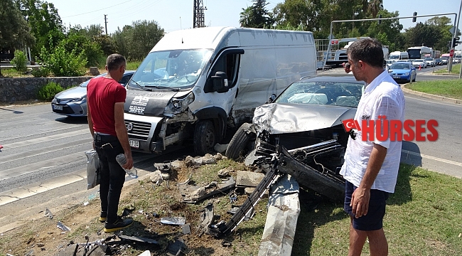 Hurdaya dönen araçlardan burunları bile kanamadan çıktılar
