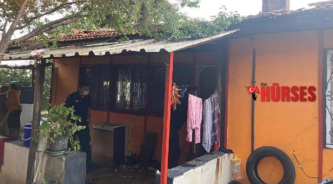 Kaş&#039;ta iki ev yandı