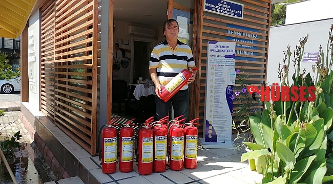 Kemer'den muhtarlara yangın tüpü