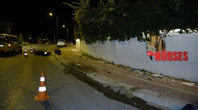 Kontrolden çıkan motosiklet duvarı deldi: 2 yaralı