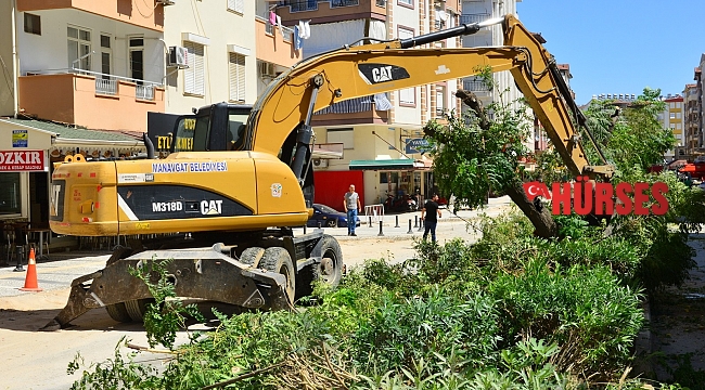 Manavgat Belediyesi'nden cadde düzenlemesi