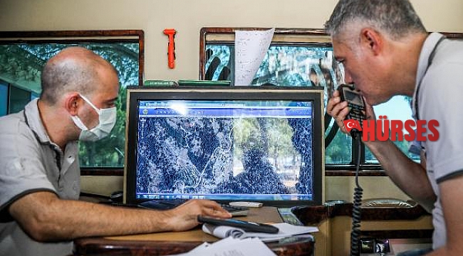 Manavgat'taki büyük yangın bu araçtan yönetildi