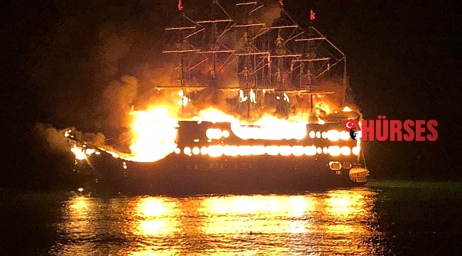 Yangınlarında 4 tekne küle döndü