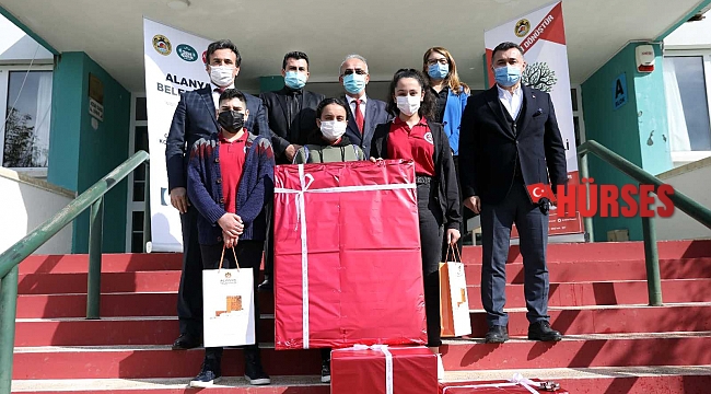 Alanya'da okullarda atık pil kampanyası yeniden başladı