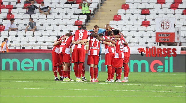 Antalyaspor ile Fatih Karagümrük 16. randevuda
