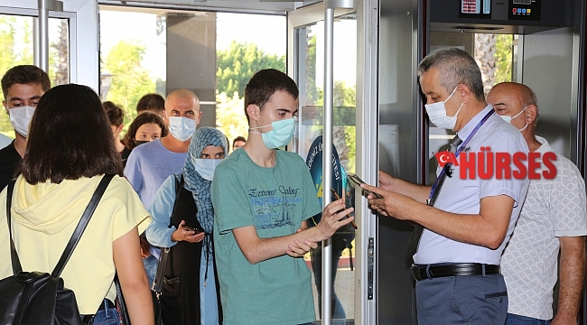 AÜ Tıp Fakültesi'nde öğretim yılının ilk dersi başladı
