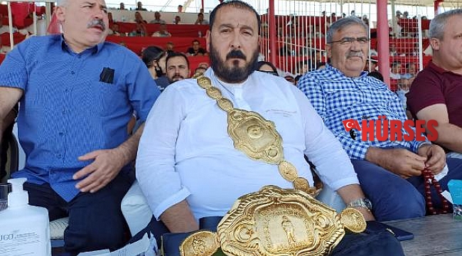 Çocukluk hayalini gerçekleştirip, güreş ağası oldu