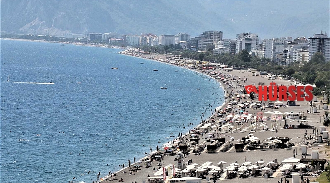 Doğuda kar, Antalya'da yazdan kalma günler