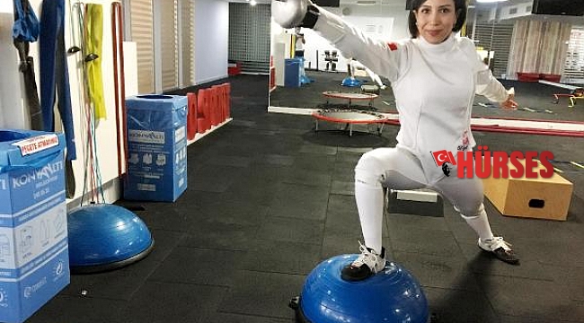 Eskrimci Bengi Topkaya, kızı için antrenör olacak