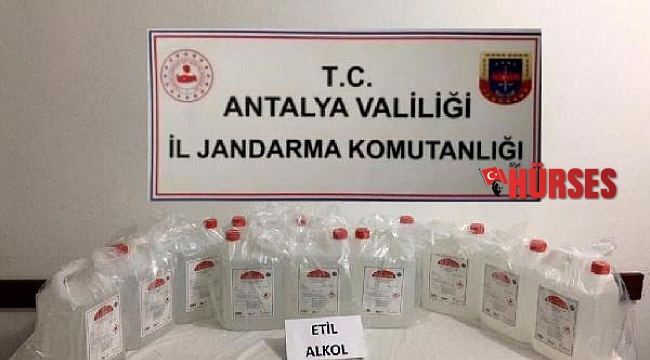 Eve kaçak içki baskını