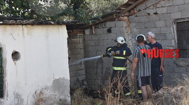 Gecekondudaki yangın, kısa sürede söndürüldü