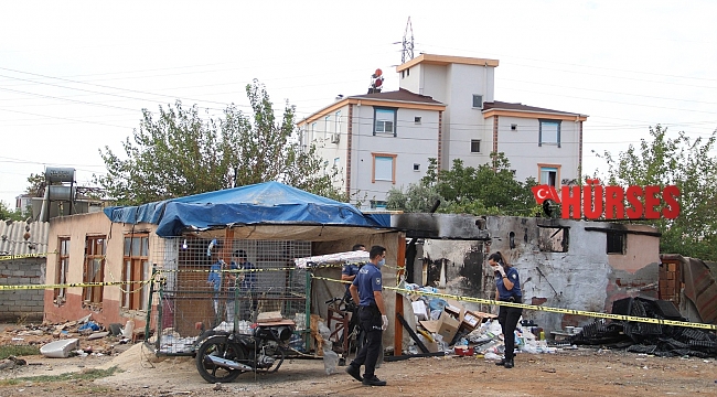 Hurdacı evinde 5 bıçak darbesiyle öldürüldü