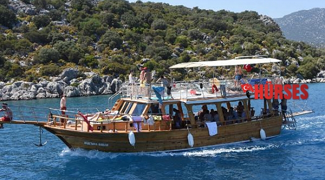 Kekova, Rus turistlerle cıvıl cıvıl