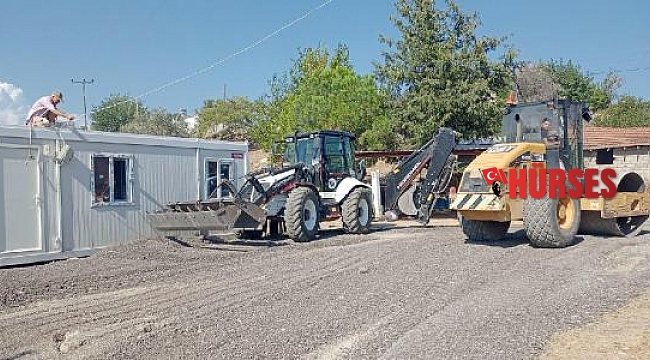 Kepez Belediyesi, afet bölgesinde hizmete devam ediyor