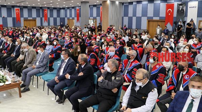 MAKÜ'de yeni akademik yıl açılışı