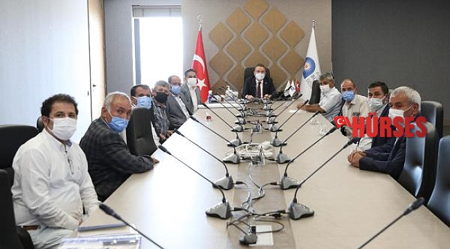 Muhtarlardan Başkan Böcek'e ziyaret