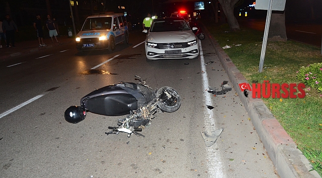 Ters yöne giren motosiklet, araçla kafa kafaya çarpıştı: 1 yaralı