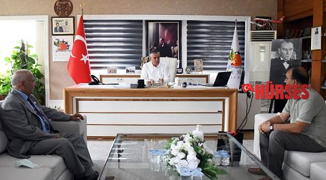 THK'dan Başkan Topaloğlu'na teşekkür plaketi