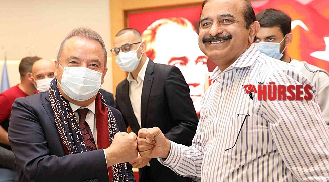 Başkan Böcek: "Kaleiçi'ni hep birlikte koruyacağız"