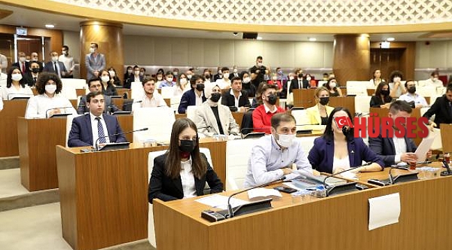 Büyükşehir Gençlik Meclisi ilk toplantısını yaptı