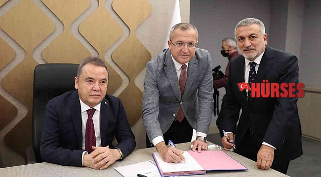 Büyükşehir'den Finike'ye 41 milyon liralık alt yapı yatırımı