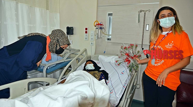 Covid-19 olan aşısız ya da eksik aşılı annenin karnındaki bebek de oksijensiz kalıyor