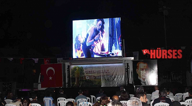 "Gezen sinema" ilçe ilçe gezdi