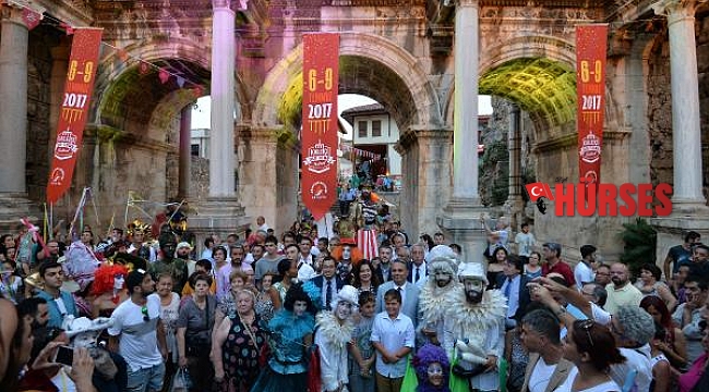 Kaleiçi Old Town'a 21 ülkeden 35 konuk şehir katılıyor
