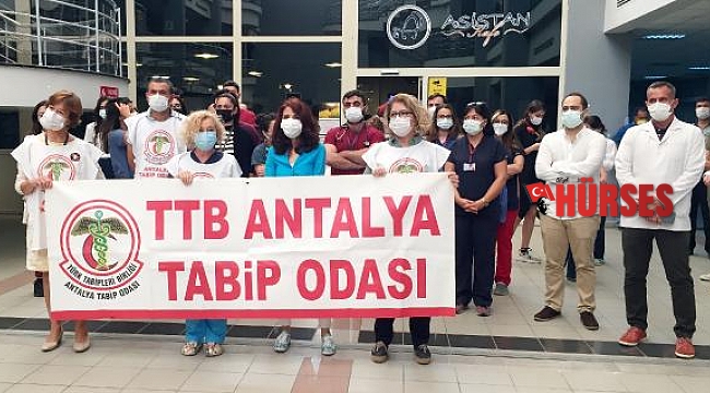 Kazada hayatını kaybeden doktor için anma töreni