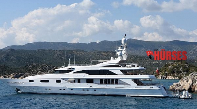 Lüks yat Kekova'da