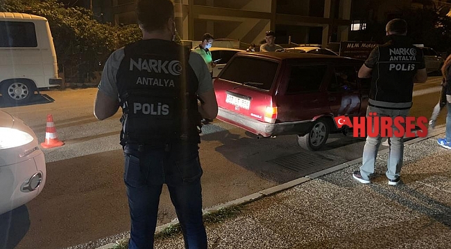 Manavgat'ta okul, park ve metruk binalara uyuşturucu operasyonu