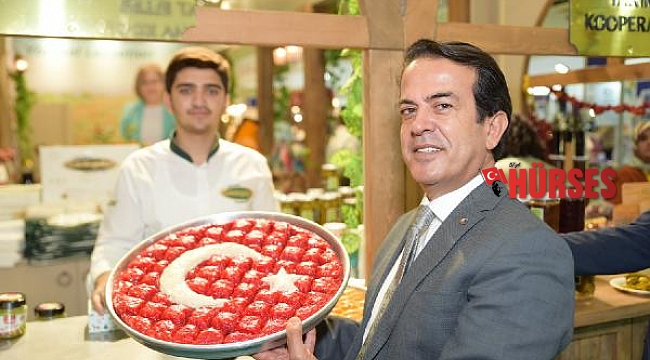 Yöresel ürünler ziyaretçileri bekliyor